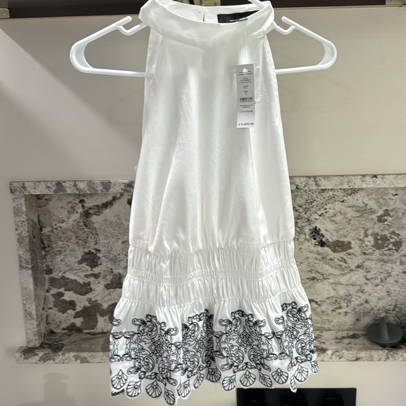 WHBM Poplin Cut Out Halter Top NWT - Picture 2 of 4